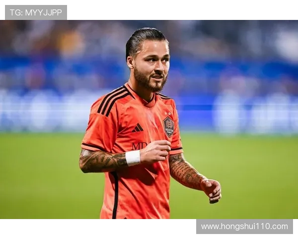 波兰欧国联名单:莱万、泽林斯基领衔,三名新人入选 波兰欧国联名单:莱万、泽林斯基领衔,三名新人入选